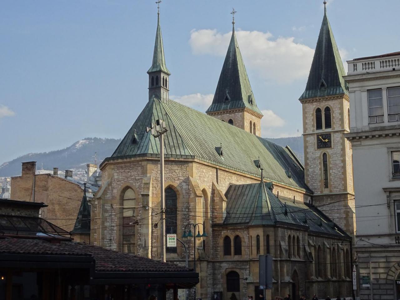 Quiet Apartment In City Center, Free Private Parking Sarajevo Exterior foto