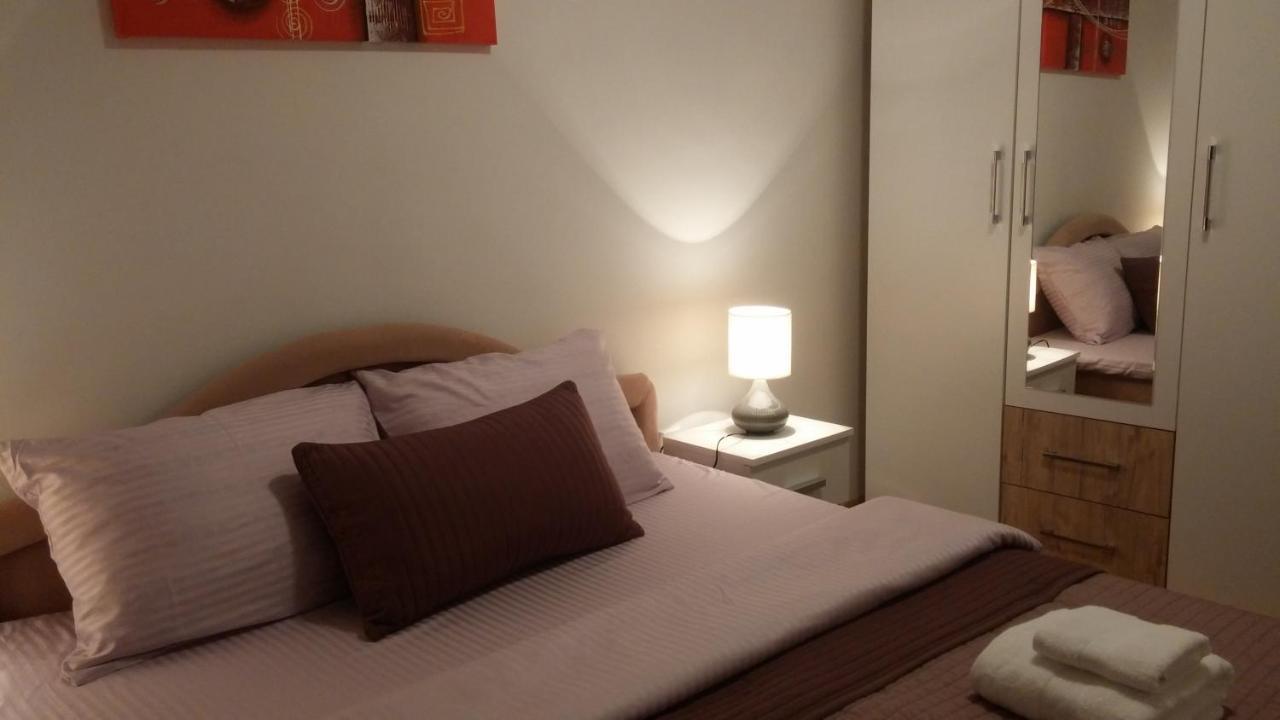 Quiet Apartment In City Center, Free Private Parking Sarajevo Exterior foto